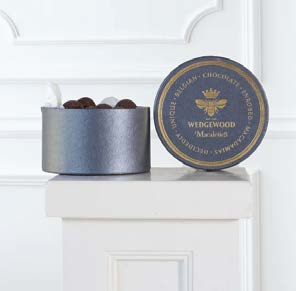 Macalettes Doy Bag 225g Dark Chocolate & Sea Salt Enrobed Macadamia Nuts