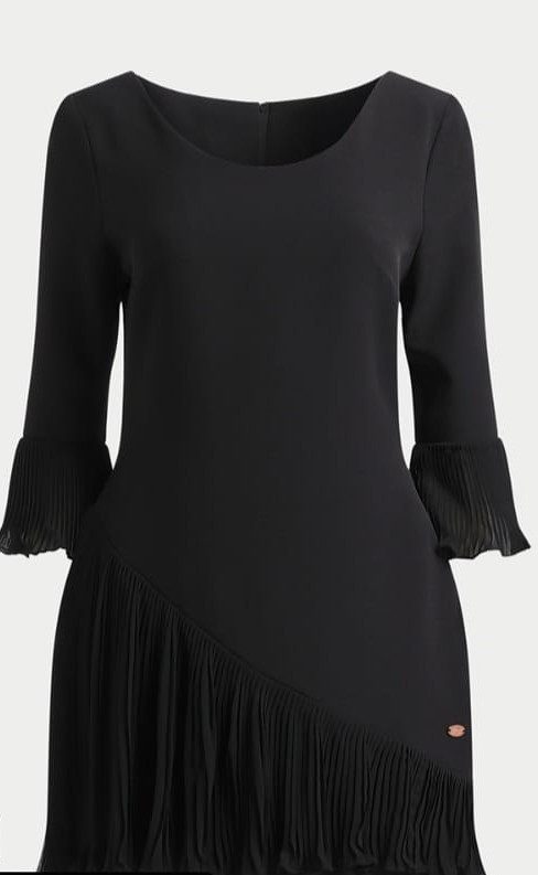 Pleated bodycorn dress
