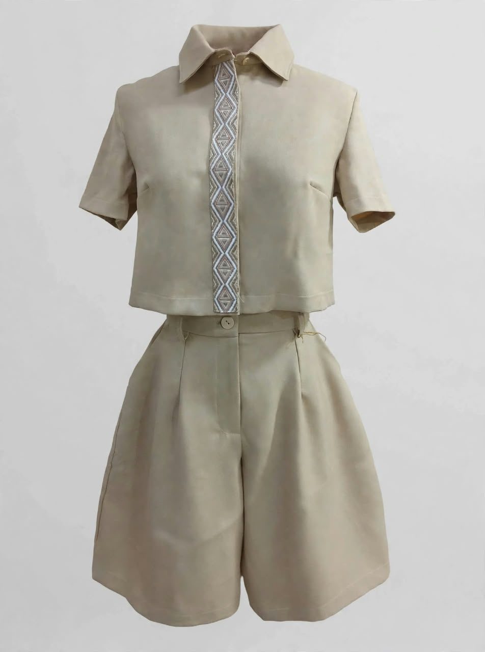 Heritage two piece thumbnail 2